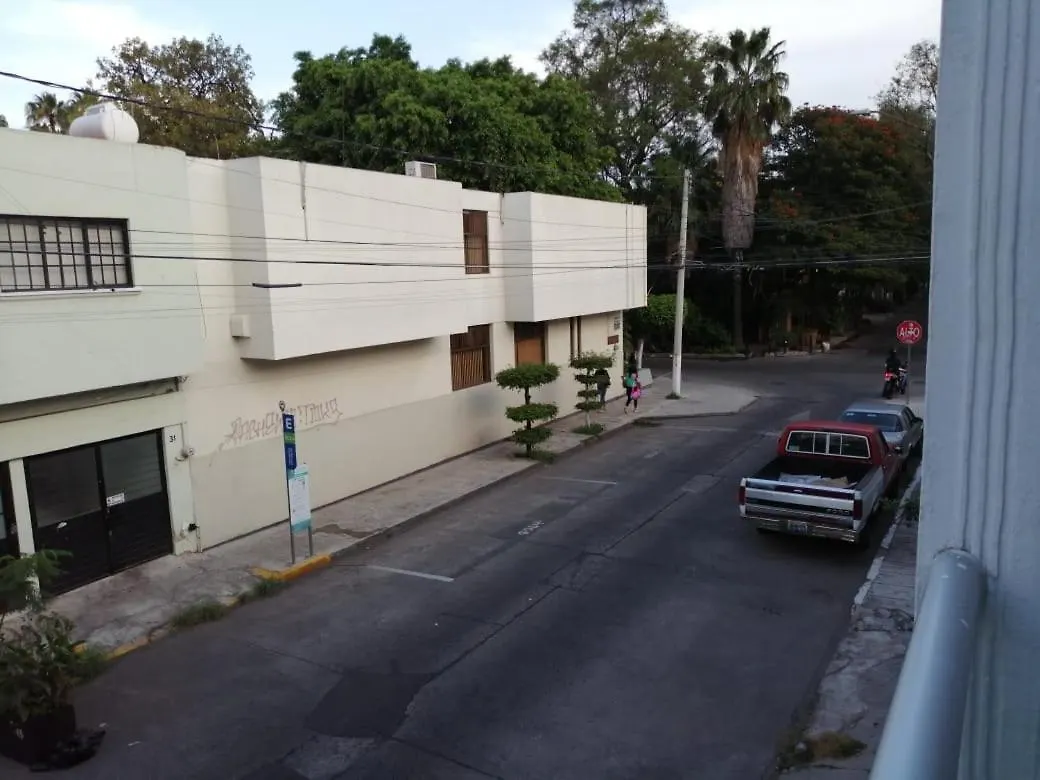 غوادالاجارا Pule Pule Hostal Boutique بيت ضيافة